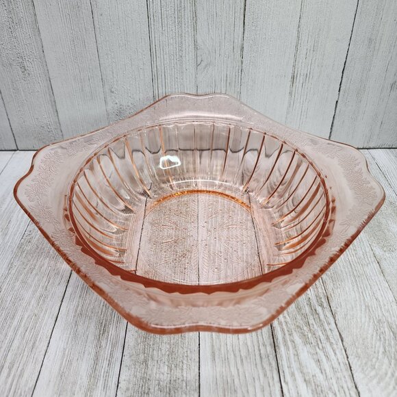 Vintage Pink Depression Glass Serving Bowl 10" with Floral Leaves Etching Design - Picture 2 of 6